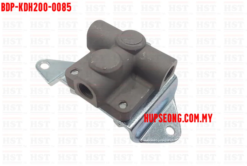 31490-26011 TOYOTA HIACE KDH200 MANUAL CLUTCH BODY PUMP (BDP-KDH200-0085)