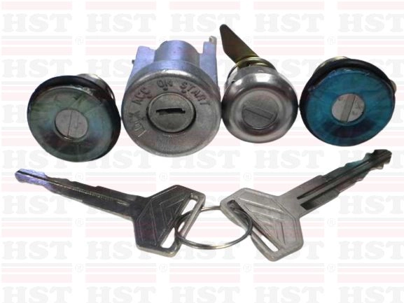 PERODUA KELISA FULL KEY LOCK SET IGNITION SWITCH SET INCLUDE 2 DOOR 1 FUEL LID 1 IGNITION SWITCH (IGS-KELISA-00SET)